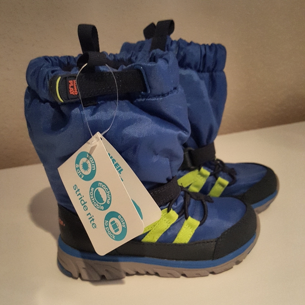 Stride Rite Made 2 Play Sneaker Snow Boots